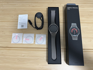 極美品 Galaxy Watch5 Pro 45m グレーチタニウム スマートウォッチ本体 Samsung 国内正規品 SM-R920NZTAXJP