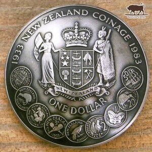 ◎大型 コンチョ ネジ式　ニュージーランド　1ドル　歴代コイン　1983年　燻し　38mm　コイン　ボタン　パーツ