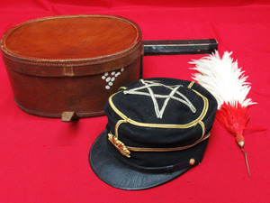 大日本帝国陸軍 大礼用 帽子 赤白羽根 軍帽ケース付き 当時物 管理6R0530E-F5