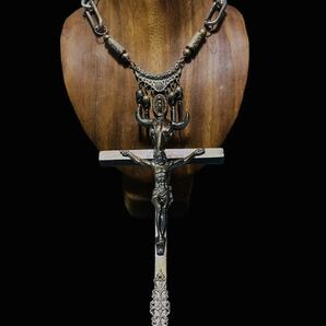 JＰG/ vintage Collection sample BUFFALO cross necklace GAULTIER の画像1