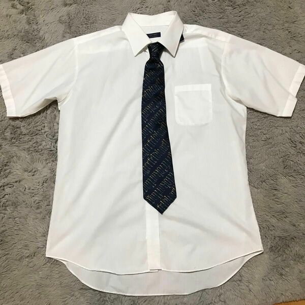 [6月値下げセール]Y-42 CENTUNER メンズ半袖ワイシャツ ネクタイ付き