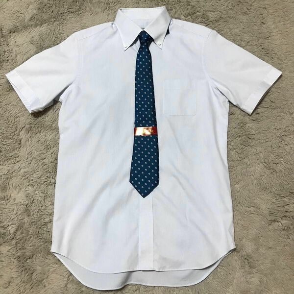 [6月値下げセール]Y-44 Cucitura メンズ半袖ワイシャツ Lサイズ ブルー系 ボタンダウン ネクタイ付き
