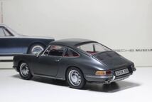 Aa特注 1/18 AUTOart Porsche 911 901 1964 Grey Museum 77911 オートアート ポルシェ 2.0 クーペ グレー ポルシェミュージアム ジャンク_画像4