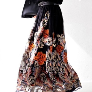 アンティカantiqua★雰囲気たっぷりな「刺繍×チュール」 まるでジャガード織りのような『チュールスカート』の画像3