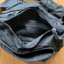 1円〜PRADA プラダ　ショルダーバッグ　ナイロン×レザー　ダブルベルト　黒　_画像4