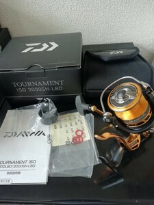 希少 未使用 DAIWA 18トーナメントISO 3000SH-LBD ダイワ 磯 メジナ クロダイ Made in JAPAN