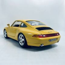 外箱無し イタリア製 burago 1/18 993 PORSCHE 911 CARRERA COUPE yellow ポルシェ911 カレラクーペ _画像2