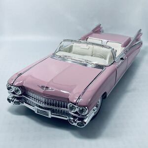  out box less .Maisto 1/18 CADILLAC ELDORADO BIARRITZ 1959 Cadillac Eldorado biarrits Pink