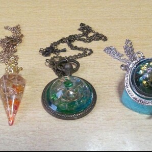 ハンドメイド 作家様レジンネックレス3個セット 宇宙 懐中時計モチーフ