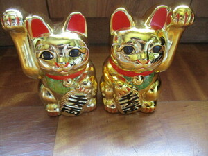 ペア招き猫 金色１５cm貯金箱　置物 商売繁盛縁起物人形郷土玩具