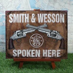 新品★インテリア雑貨★【ブリキ看板】Smith & Wesson／スミス＆ウェッソン　Spoken Here