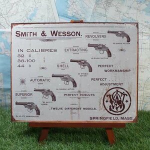 新品★インテリア雑貨★【ブリキ看板】Smith & Wesson／スミス＆ウェッソン　in Calibres