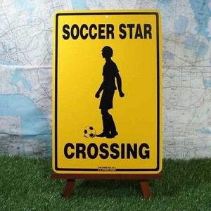 新品★インテリア雑貨★【ブリキ看板】Soccer／サッカー　Soccer Star Crossing