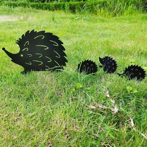  gardening objet d'art gardening plate garden gardening garden pick hedgehog family set iron plate 