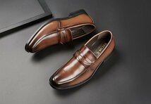 XX-2596-1 BROWN 44サイズ27.cm程度 【新品未使用】 高品質 英国風スタイル/メダリオンドレスシューズ/都会的な洗練されたセンス_画像6