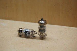 真空管　BRIMAR ECC88 BVA Made in England NOS pair (2pcs.)