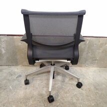 Herman Miller ハーマンミラー Setu Chair セトゥーチェア オフィスチェア グレー 事務椅子 肘付き メッシュ EG13207 中古オフィス家具_画像5