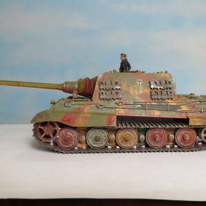 1/35 ドイツ軍 重駆逐戦車ヤークトタイガー（タミヤ製）の完成模型の画像8