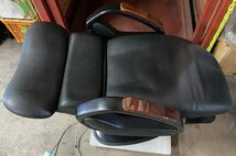 ◇[現状品]大広 オオヒロ 電動 リクライニングチェア シャンプー椅子 ブラック DO48838 フットスイッチ 簡易動作確認済 (1) 引取歓迎_画像5