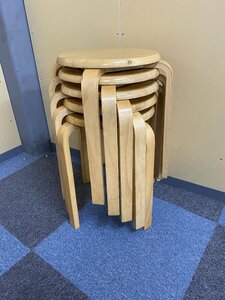 ◇[中古]木製 丸椅子 スツール スタッキングチェア 天然木 ラバーウッド ナチュラルカラー 5個セット (2)