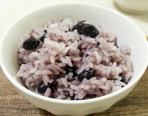 中粒黒豆 900ｇ まめやの底力 北海道産 （メール便）黒大豆 くろまめ くろだいず 国産 乾燥豆 国内産 豆類 乾燥大豆 生豆_画像3