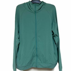 UNIQLOエアリズムパーカ　中古品