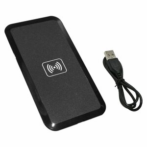 USBケーブル付 Qi (チー)対応 レシーバー スマホを載せるだけ♪便利な無線充電器！ワイヤレス充電器 角型 ブラック/黒 認定