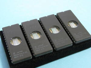 ★ FUJITSU. EPROM . MBM27C512. ８個セット 美品（消去確認済み) A-390★