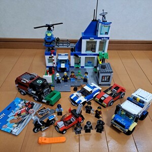 LEGO ポリス 大量セット 60316 シティ ポリスステーション 60242 ハイウェイの逮捕劇 60276 ドロボウの護送車 警察署 パトカー バイク レゴ