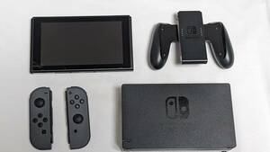 任天堂 旧型 Nintendo Switch 本体 セット グレー 初期化/動作確認済 スイッチ 箱なし ストラップ無しHAC-001 2017年製 ソフト2本付き