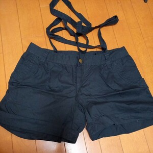  short pants waist 67 lady's black button none with defect 