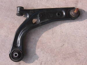 2014 year Chrysler Epsilon Gold twin air ABA-84609 312A2 right lower arm lower K3-89(4