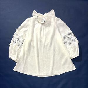 E83 ANAYI Anayi Lamy cotton sishuu blouse linen. blouse 