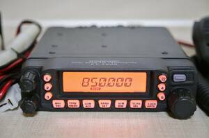ヤエス　FT-7800　144/430MHz　デュアルバンド　20W　無線機　新スプリアス規定機種　108～999MHzの広帯域受信機能付き　　4アマ免許