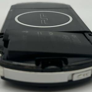 y1454TT ジャンク ゲーム機 ソニー SONY PSP本体 PSP-3000 バッテリー膨張有り ACアダプター 電源コード付き ピアノブラック 動作未確認の画像9