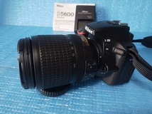 ニコン NIKON D5600 一眼レフ カメラ ズームレンズ AF-S DX 18-140mm ED VR NIKKOR_画像2