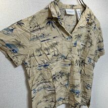 アロハシャツ　半袖柄シャツレーヨン　ベージュ　総柄　フラ　オープンカラー37 古着　入手困難　激レア　希少 人気　レディース開襟シャツ_画像6