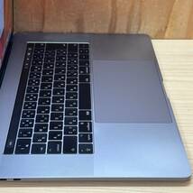 Macbook Pro A1707◆Core i7-7700HQ◆SSD256GB◆メモリ16GB◆Radeon Pro 555◆Touch Bar_画像4