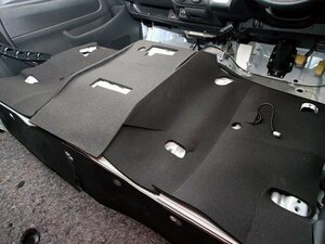 ユーアイビークル　フェリソニ防音・断熱材 1台分フルセット　ハイエース(200系)　ワイドボディ・ワゴン・GL・4ドア・パワースライド無し