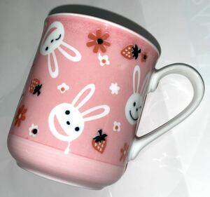 ◆うさぎ 絵柄 ◆ピンク色 マグカップ Φ7.2xh8.4 陶器