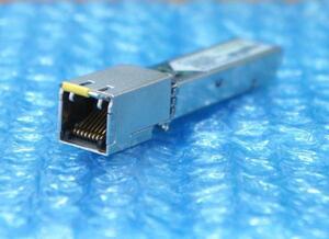 ●SFPスロットを1000Base-Tに変換可能!! Finisar 1000Base-T RJ45-SFP GBICモジュール (FCLF8521P2BTL)