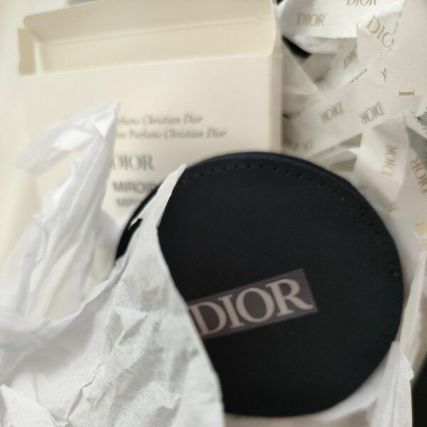 ディオール Dior　コンパクトミラー　ノベルティ　非売品　ブラック