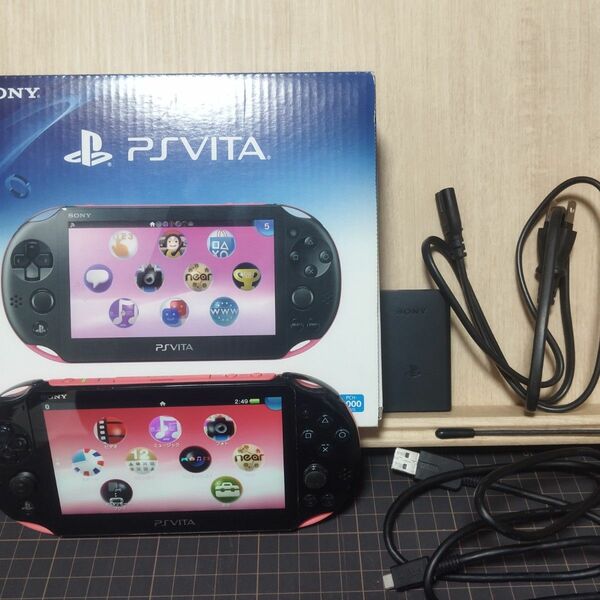PlayStation Vita （PCH-2000） Wi-Fiモデル ピンク/ブラック PCH-2000ZA15 ジャンク扱い
