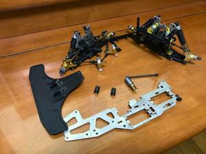  rare Kyosho GP10? engine car drive system parts Gold anodized aluminum Knuckle C hub used part removing Junk 