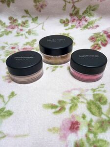 bareMinerals ベアミネラル 3点セット　ファンデーション・フェイスパウダー ・チークカラー