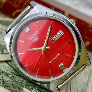 【レトロなデザイン】セイコー5 メンズ腕時計 レッド 自動巻き ヴィンテージ