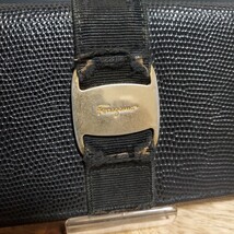 フェラガモ　Ferragamo　長財布　ブラック　黒　金金具 Salvatore サルヴァトーレフェラガモ 財布 ヴァラ_画像3