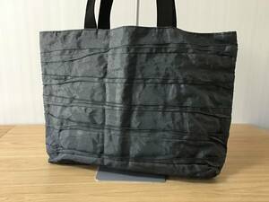 Tatrimal Tote Bag: красота: серый уголь