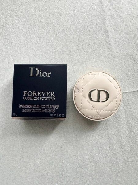 Dior ディオールスキン フォーエヴァー クッション パウダー ラベンダー