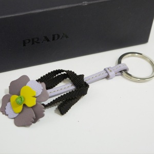 ★定形外 送料無料 美品 PRADA【プラダ フラワーモチーフ キーリング バッグチャーム】